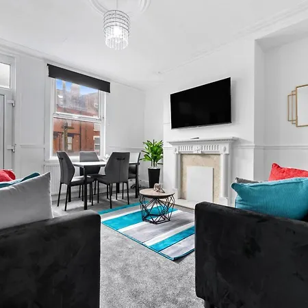 Apartment Spacious Sleeps 6 With Free Street Parking