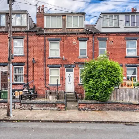 Apartment Spacious Sleeps 6 With Free Street Parking Leeds (West Yorkshire)